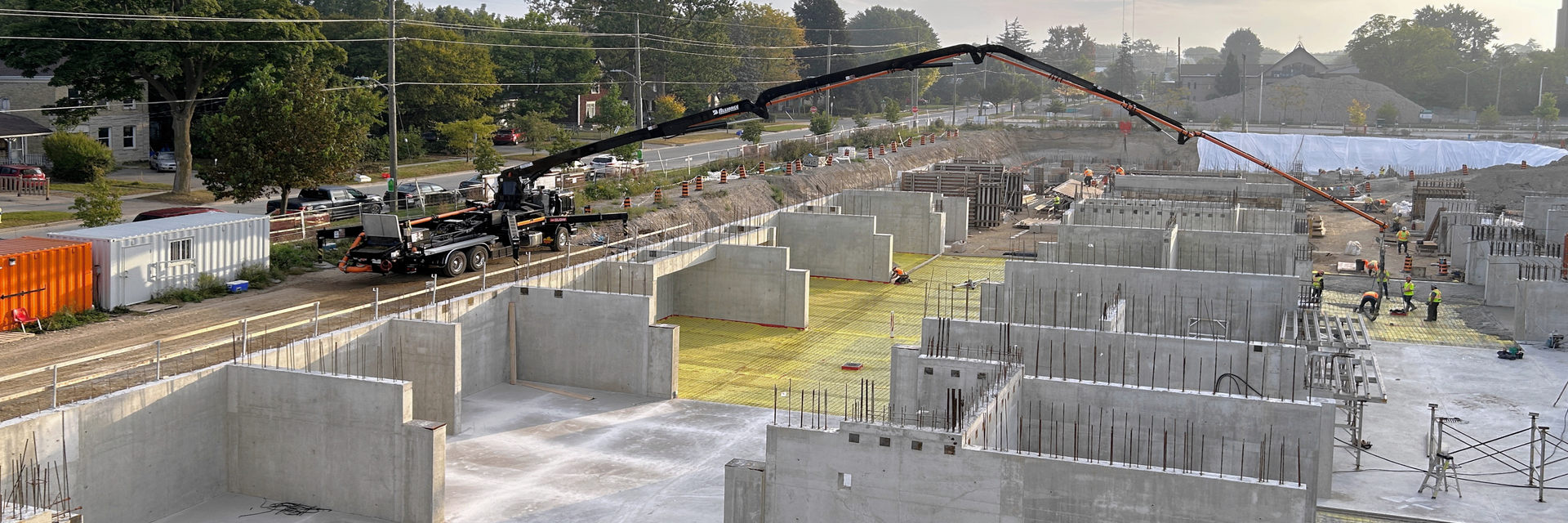 Construction site at 370 South Street in London Ontario SoHo around October 2024 with all six levels of the SoHo Zerin Place complete. Zerin is in the process of developing a 119 unit apartment building on South Street in London, Ontario.